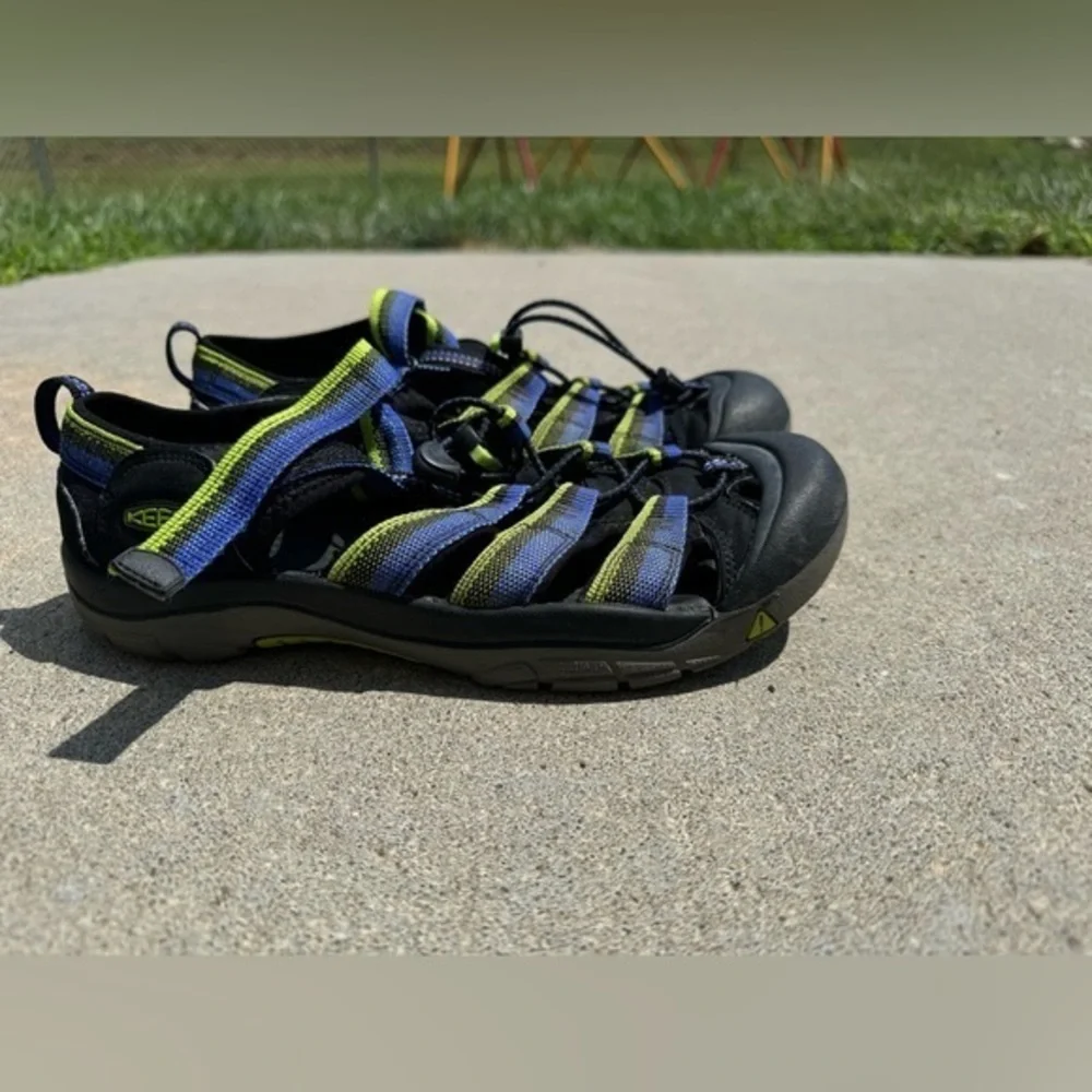 Keens Newport H2 Hiking Sandals - Men’s 7